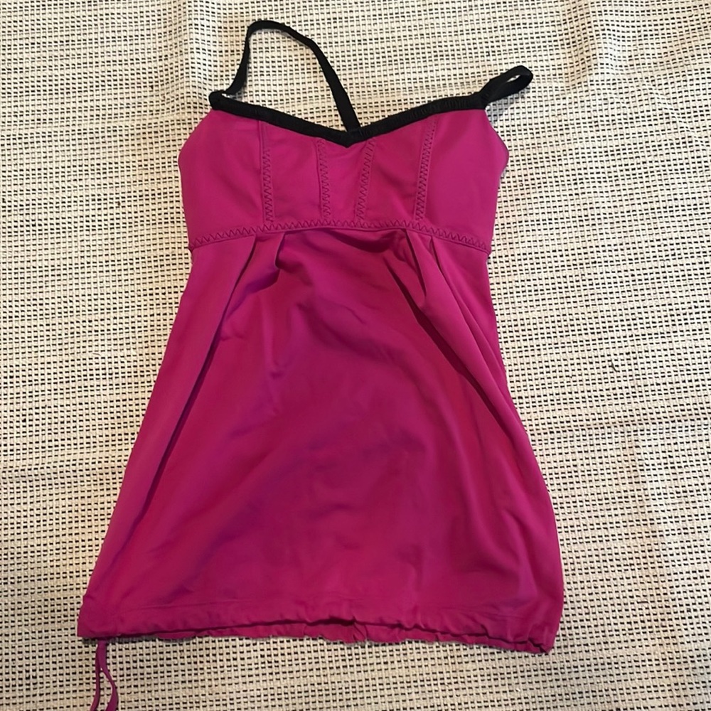 Lululemon tank